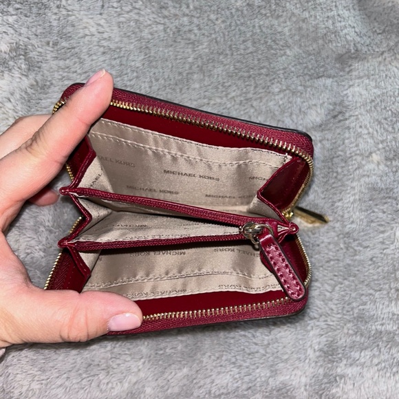 MICHAEL KORS Credit Card Case - Picture 2 of 2